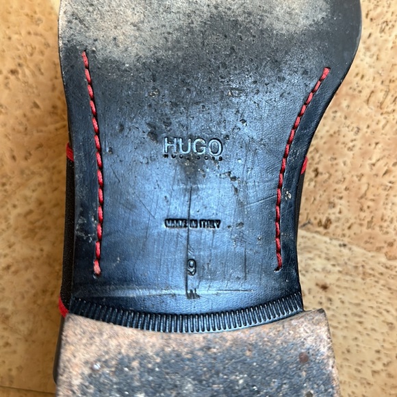 HUGO by Hugo Boss Men’s 9 Black & Red Dress Shoes - Picture 5 of 6